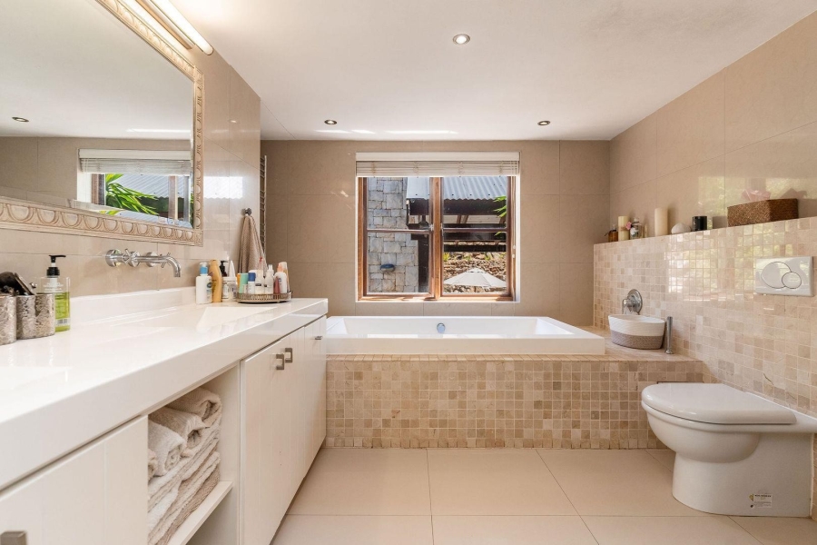 4 Bedroom Property for Sale in Hout Bay Western Cape